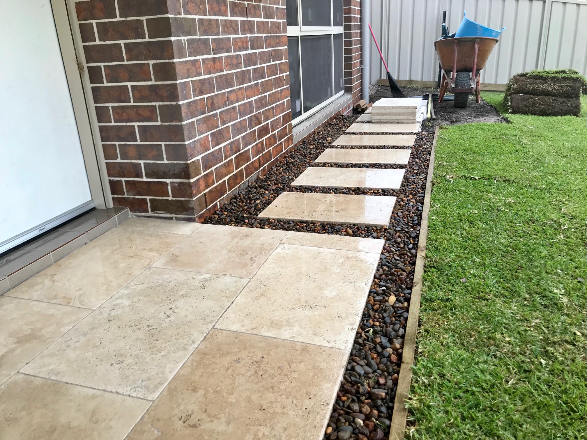 Warimoo – Travertine Pavers and Steppers and Sandstone Crazy Pave Feature Treads