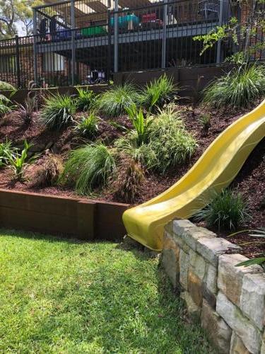 Fresh Perspective Landscapes Winmalee Blue Mountains landscape construction sloping block retaining paving timber stone wall terrace garden design 12