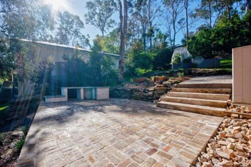 Outdoor paved entertaining area